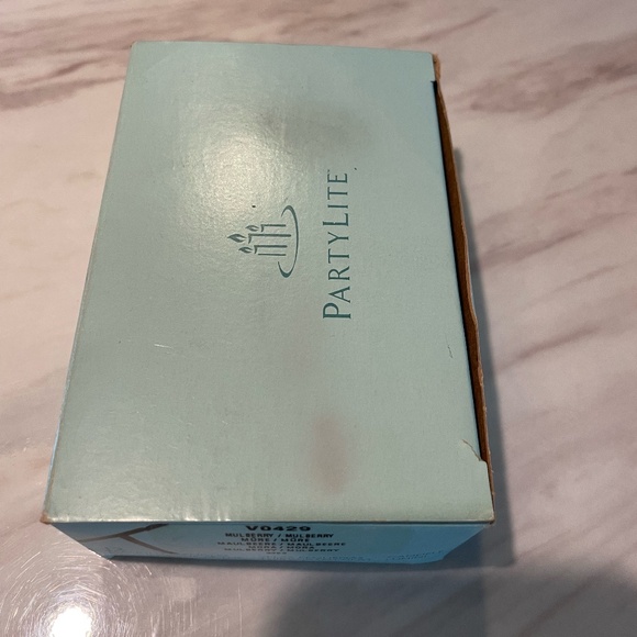 LOT OF 11 VTG PARTYLITE MULBERRY TEALIGHT CANDLES NEW - Picture 5 of 5